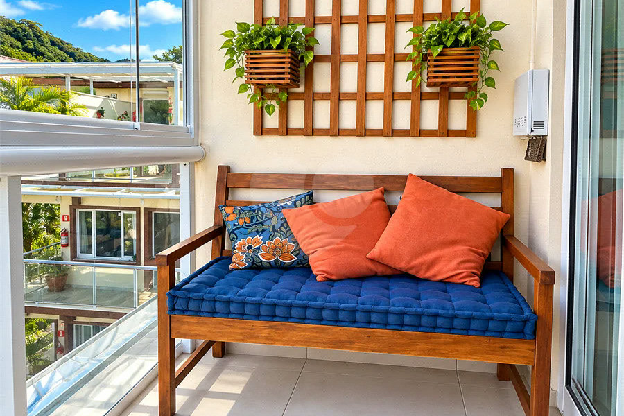 Casa à venda com 2 quartos, sendo 1 suíte, no condomínio Scarlatt, São Sebastião - SP