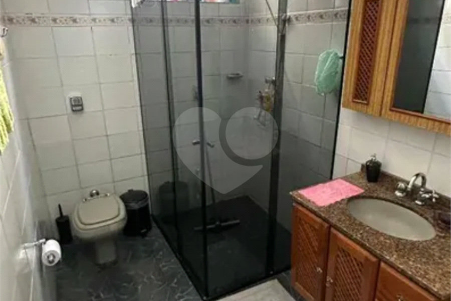 Sobrado à venda com 4 quartos, sendo 2 suítes,  em Jardim Líbano, São Paulo, SP
