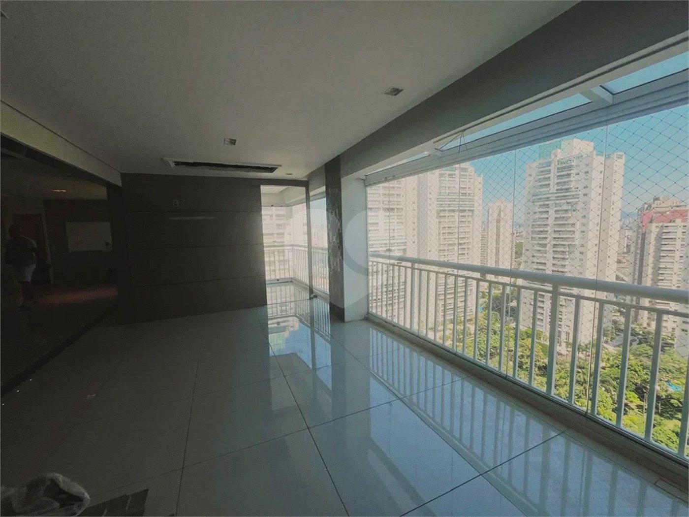 CENTRAL PARK MOOCA – 202 m² | 4 DORMITÓRIOS (3 SUÍTES) | 4 VAGAS FIXAS | VARANDA GOURMET | CONDOMÍNIO CLUBE COMPLETO
