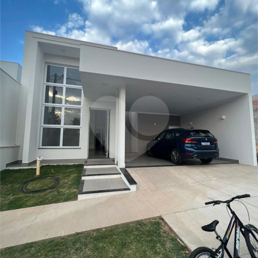 Casa à venda no condomínio Faixa Azul