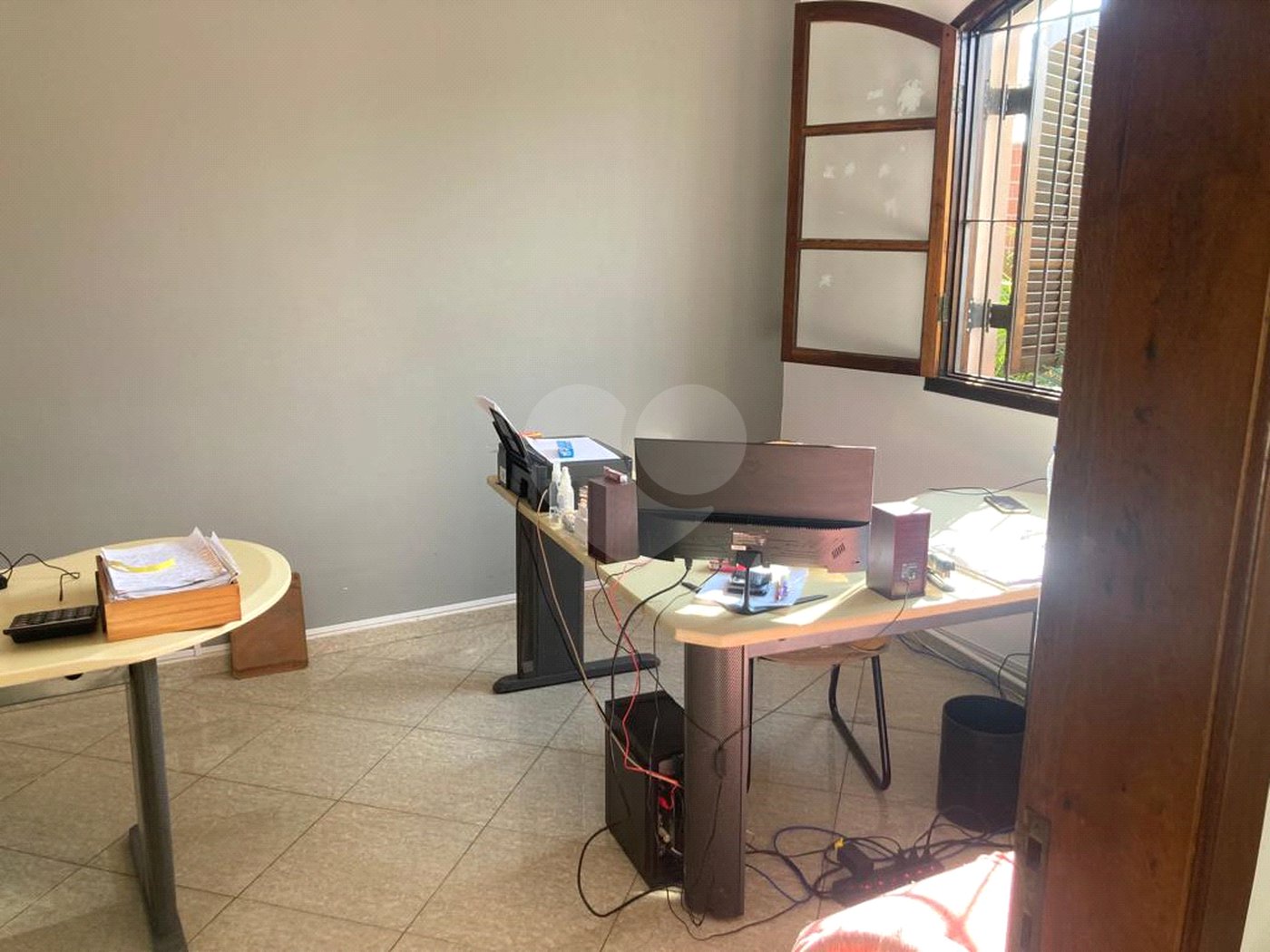 Excelente Sobrado à venda no Planalto - 5 Quartos/4 Suítes/2 Vagas na garagem