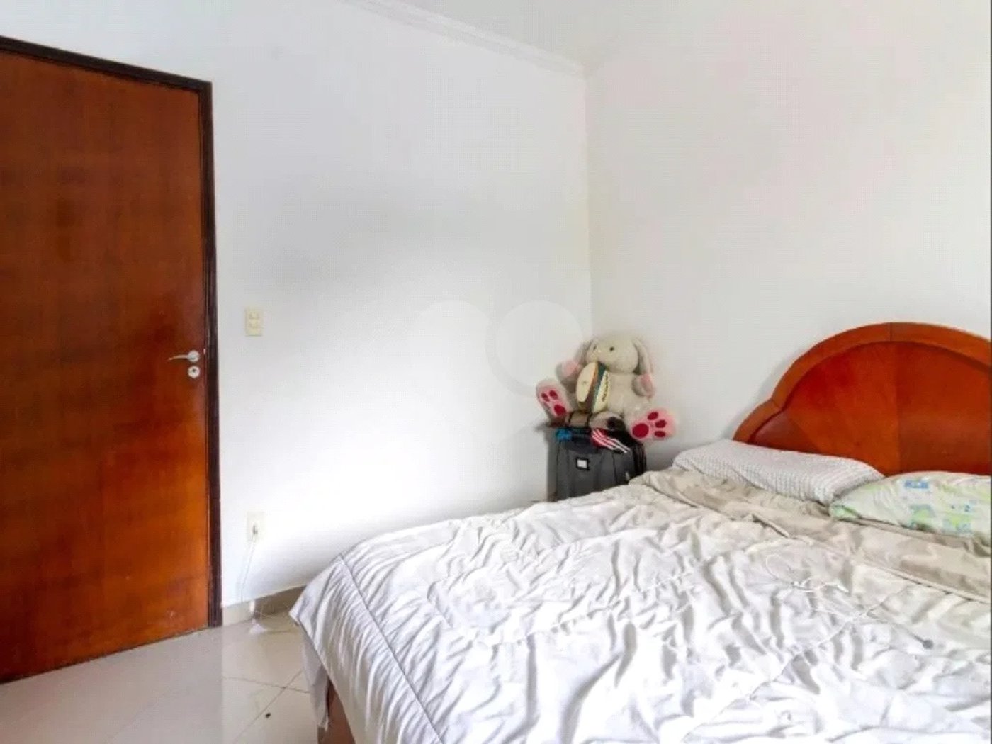 Sobrado com 200m², 3 dormitórios, sendo 1 suíte, 6 vagas, à venda na Vila Matilde