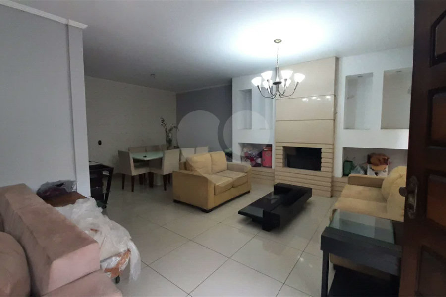 Vende-se Casa incrível no Jardim Prudência!