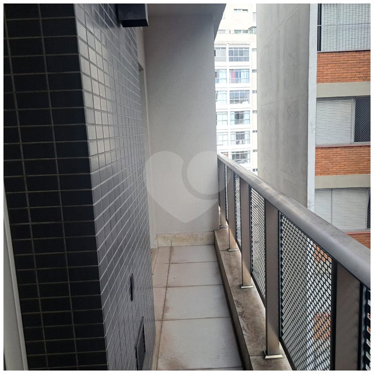 Sala comercial, nova, para venda ou locação, junto à Estação Vergueiro do Metrô