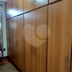 Casa à venda com 5 quartos, sendo 1 suíte, em Jardim Santa Paula, São Carlos, SP