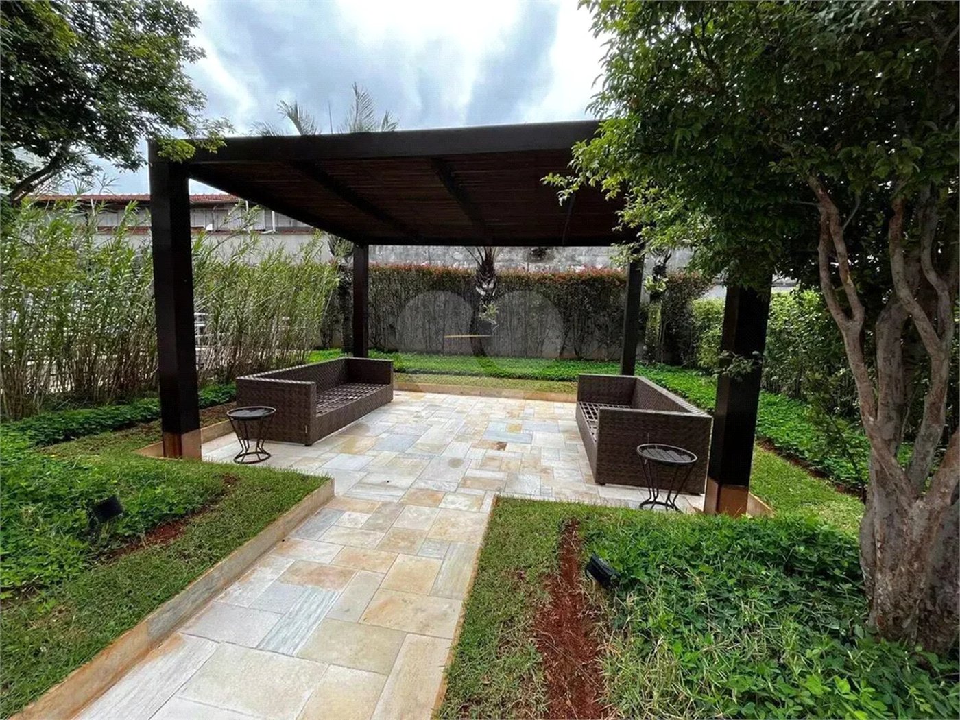 APARTAMENTO A VENDA 80M - LINO COUTINHO