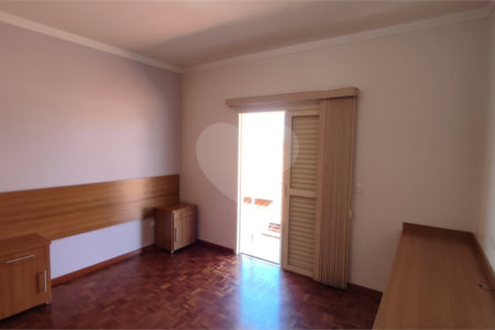 Casa à Venda de 5 dormitórios em São Carlos, no Residencial Eldorado