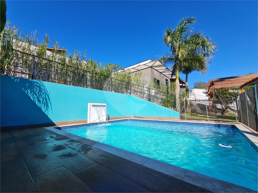 Casa com 4 dormitórios à venda, 214 m² por R$ 1.890.000 - Parque Arco Iris - Atibaia/SP