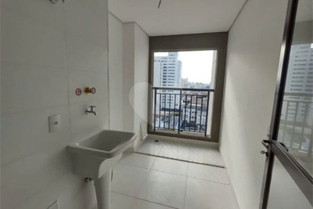 Apartamento novo com 129m² na Mooca com 2 suítes e 2 vagas.