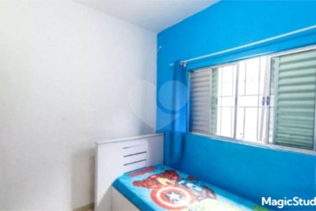 Casa com 200m² , 4 dormitórios , sendo 3 suítes , 2 vagas , à venda no Jabaquara.