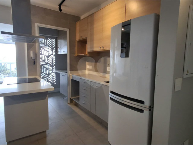 Apartamento para alugar com 2 quartos, sendo 1 suíte,  em Campo Belo, São Paulo, SP
