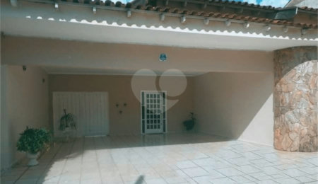 Casa Térrea à venda com 3 quartos, sendo 1 suíte,  em Jardim Nazareth, São José do Rio Preto, SP