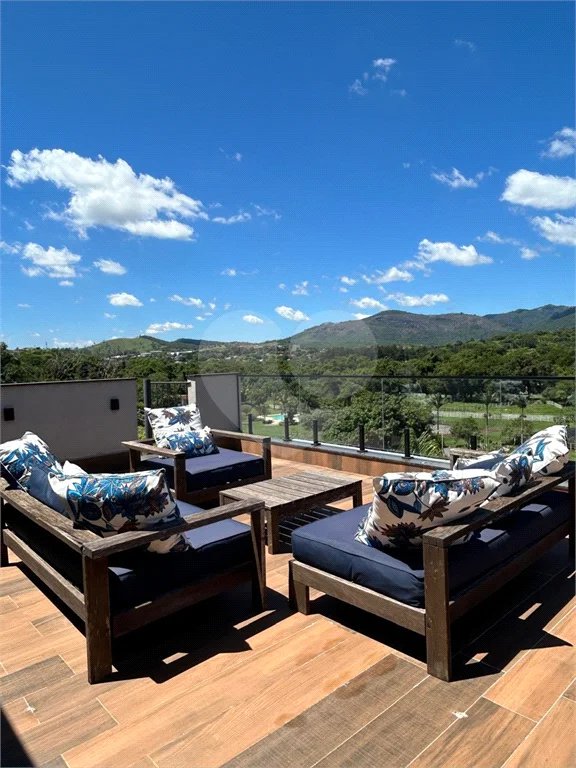 Belíssima Casa à venda com 453m², 4 suítes e 5 vagas de garagem em Atibaia!!!!