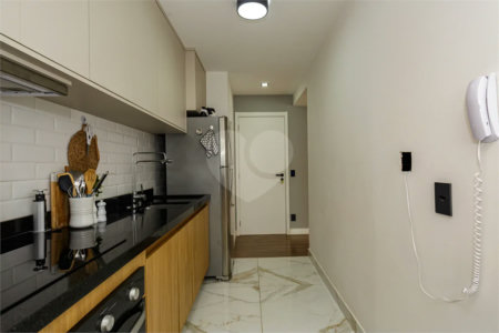 Apartamento para alugar com 3 suítes em Santo Amaro, São Paulo, SP