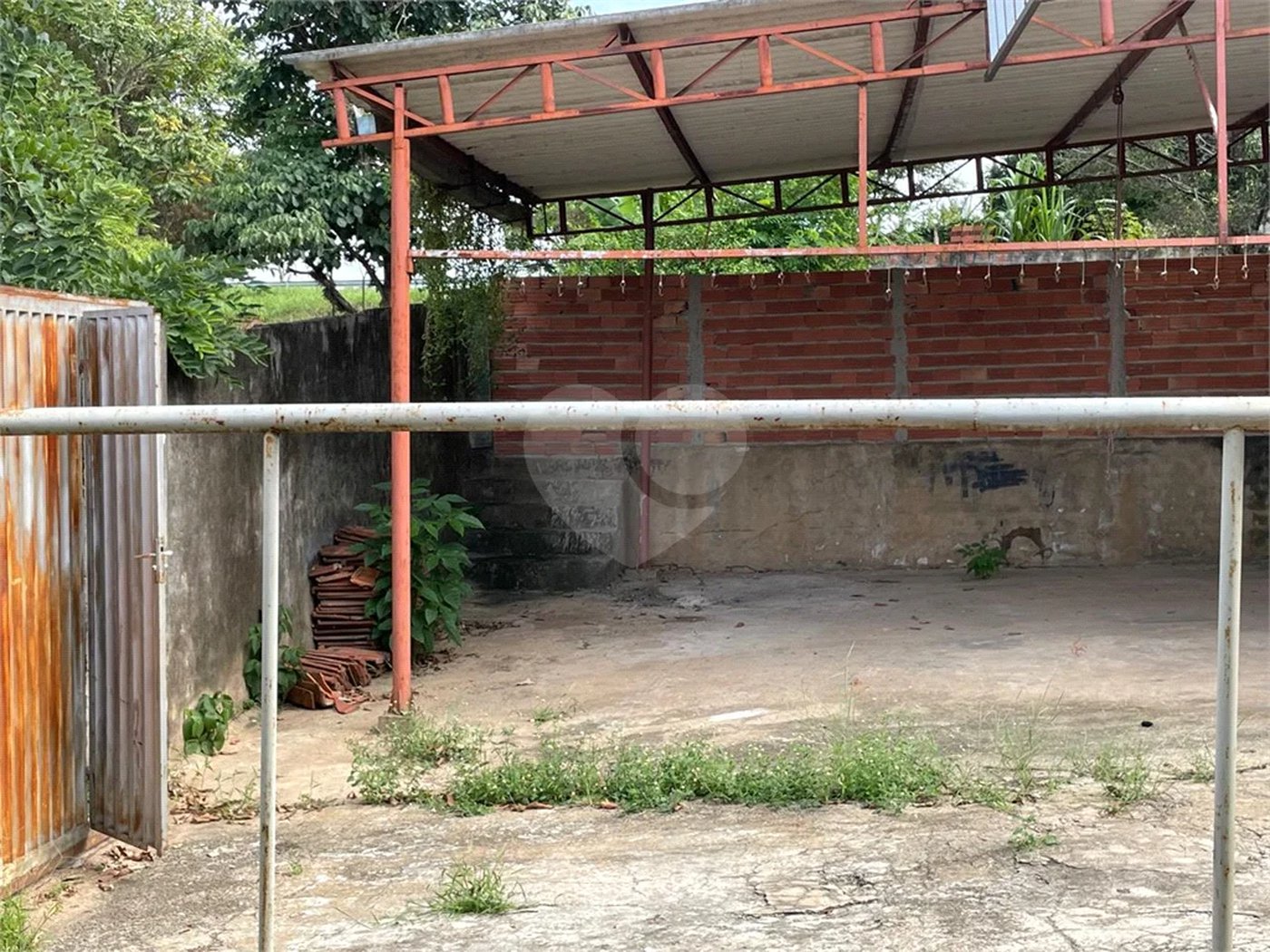 Terreno Comercial para Venda e Locação no Bairro Estância Lago Azul em Piracicaba/SP.