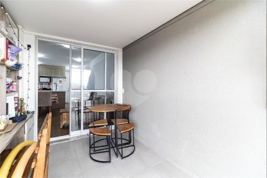 Apartamento de 02 dormitórios sendo 1 suíte