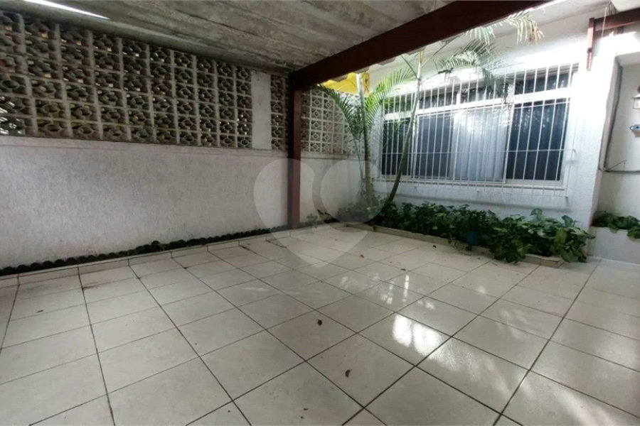 Casa à venda com 3 quartos, sendo 1 suíte,  em Vila Paulista, São Paulo, SP