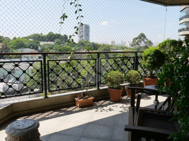 Apartamento à venda com 5 suítes em Alto de Pinheiros, São Paulo, SP