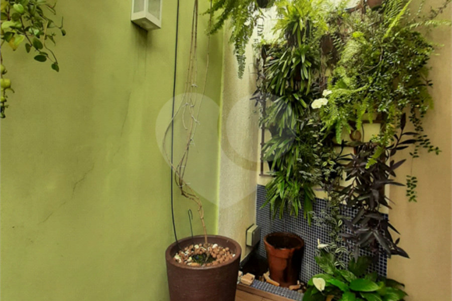 Casa térrea assobradada em rua fechada no Mandaqui - 3 quartos, 1 suite, 3 vagas