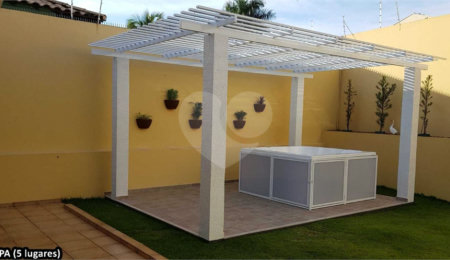 Casa à venda com 3 quartos, sendo 1 suíte,  em Parque Santa Mônica, São Carlos, SP