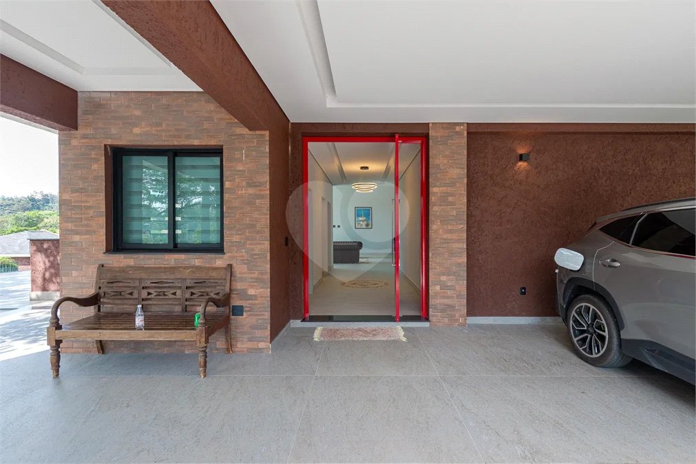 Casa à venda com 4 suítes no condomínio Vale da Santa Fé, Vinhedo - SP