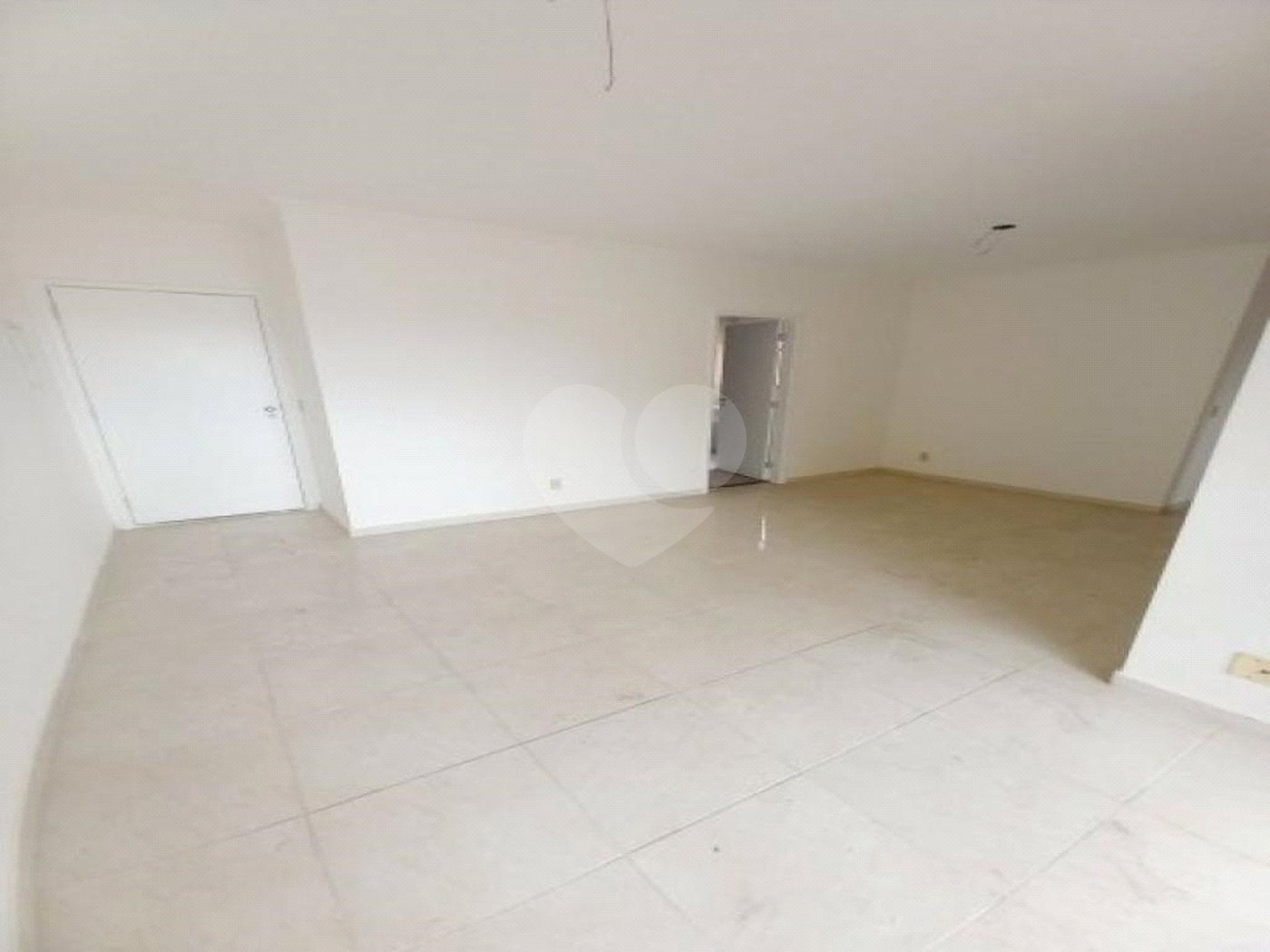 Apartamento à venda com 3 quartos, sendo 1 suíte, em Vila Santa Catarina, São Paulo, SP