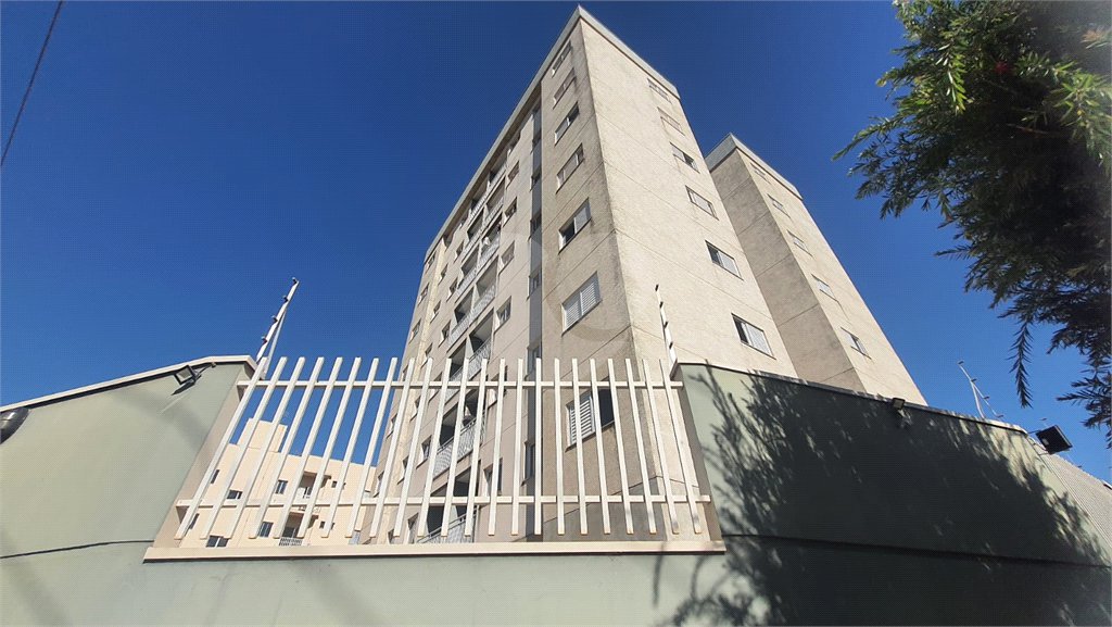 Apartamento a venda de 02 dormitórios