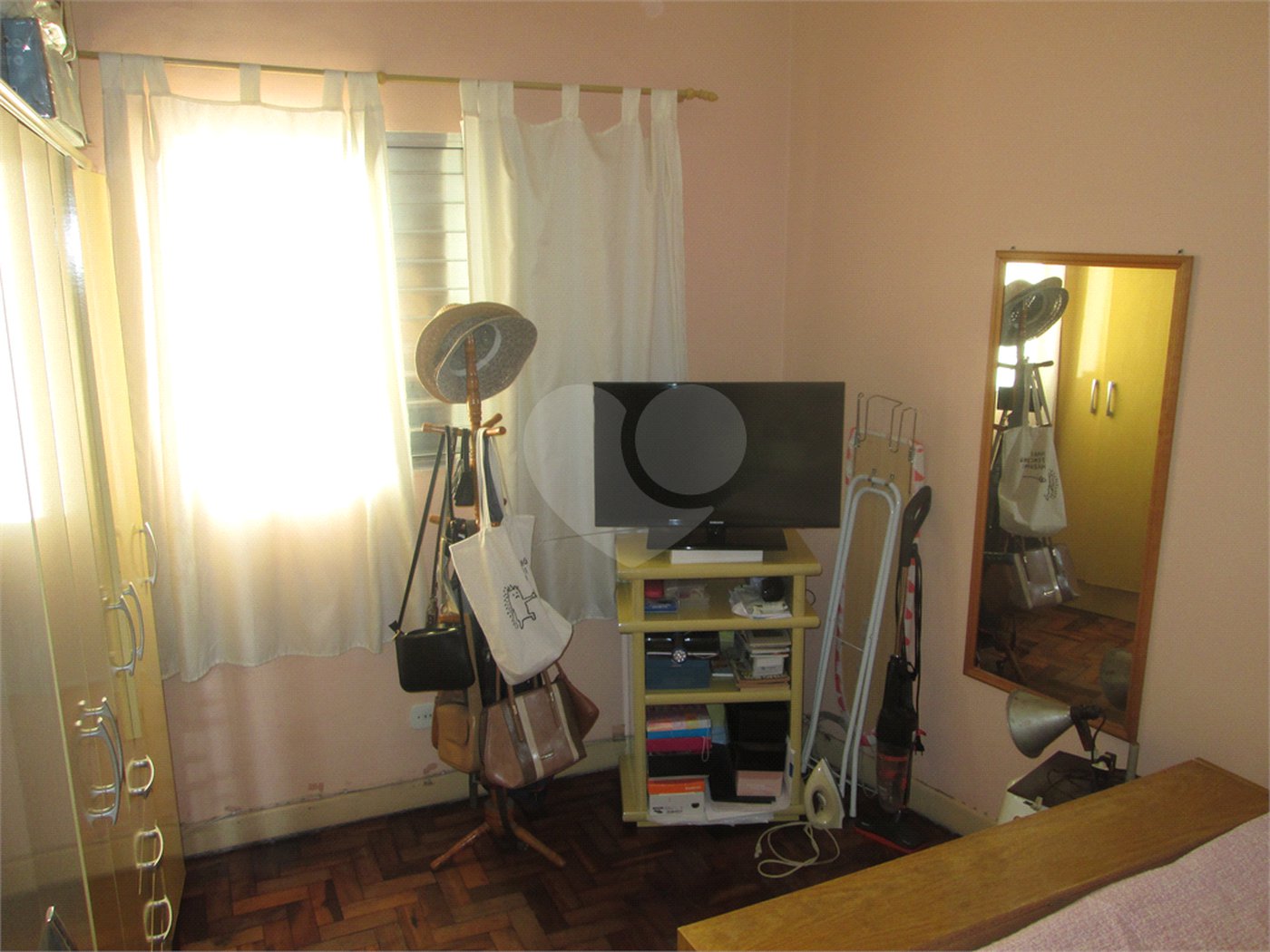 Apartamento com área útil de 72 m², 2 quartos no Bairro do Cambuci.