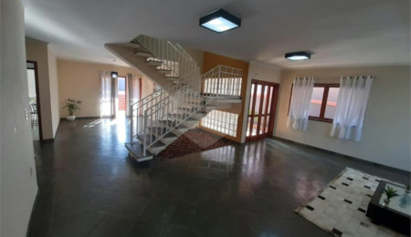 Casa à venda com 3 suítes no condomínio Villaggio Capriccio, Louveira - SP
