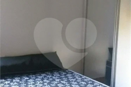 Chácara com 750m² , 4 dormitórios , sendo 1 suíte , 50 vagas , à venda em Santo André.