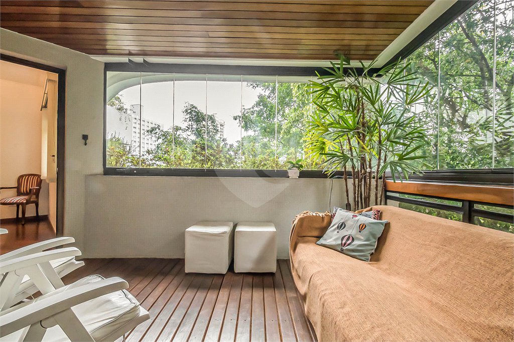 Apartamento à venda no Campo Belo 4 dormitórios 3 vagas