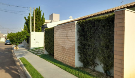 Casa à venda com 4 suítes no condomínio Residencial Eldorado, São Carlos - SP