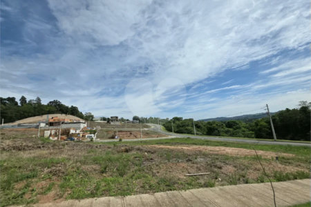 Terreno / Lote a Venda no Condomínio Residencial San Lucca em Vinhedo/SP