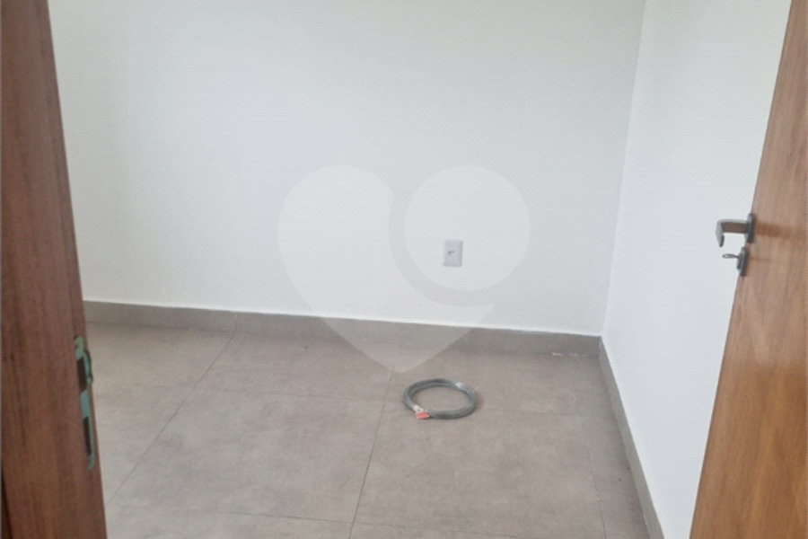 APTO COM 1 DORM NO TUCURUVI