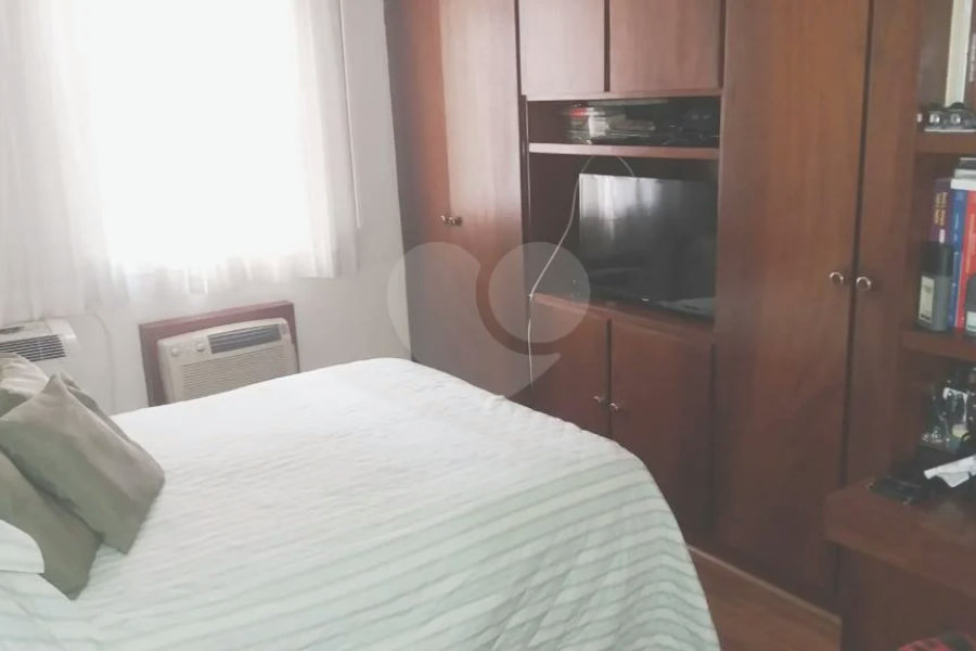 Sobrado de 105m2 à venda com 3 dormitórios na Vila Santa Catarina