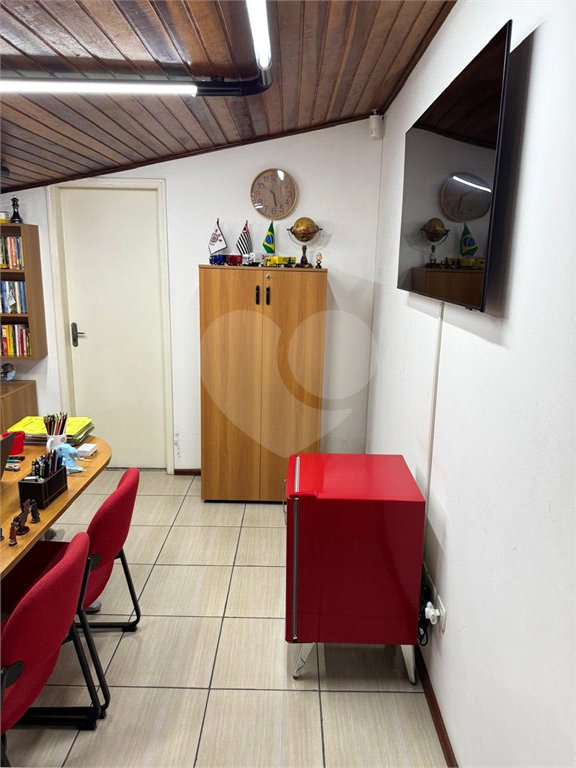 Sobrado à venda com 3 quartos, sendo 1 suíte,  em Parque dos Sabiás, Louveira, SP