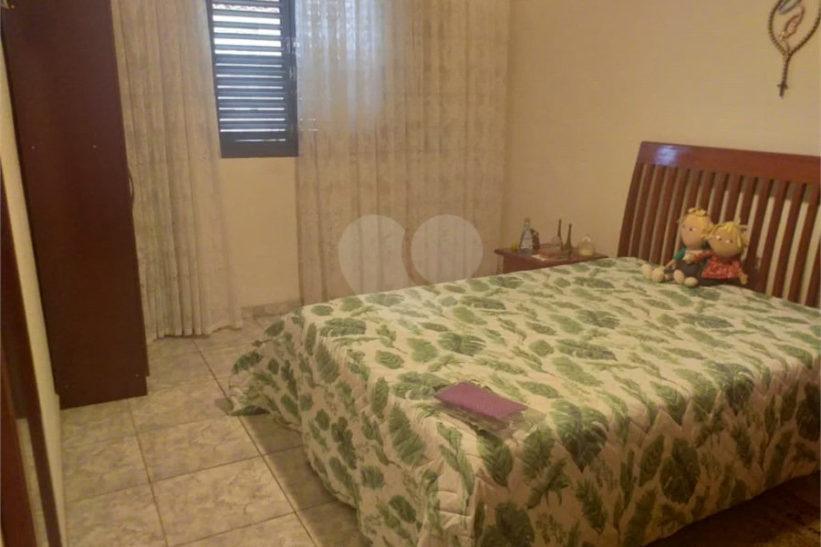 Casa térrea à venda no Imirim