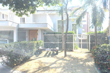 Casa à venda em Condomínio fechado em São Carlos Parque Faber 1