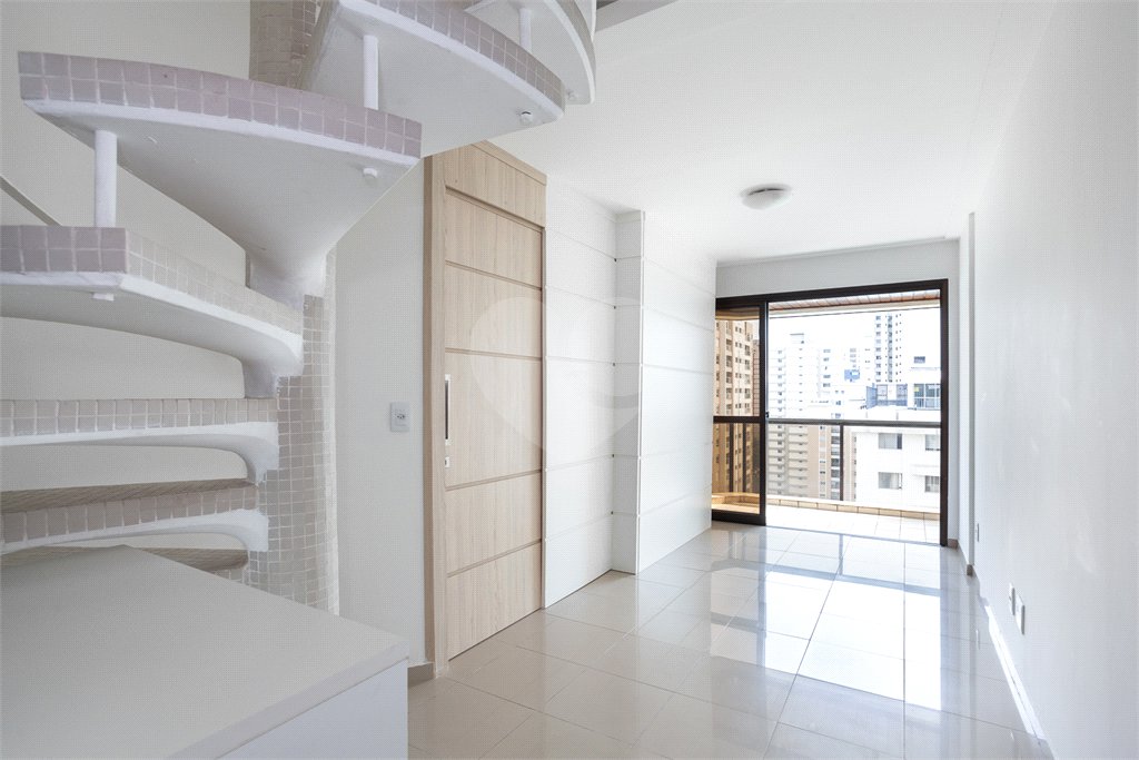 Cobertura Duplex com 96m2 em Moema - Venda e Locação - 02 Dorm Sendo 01 Suíte e 02 Vagas