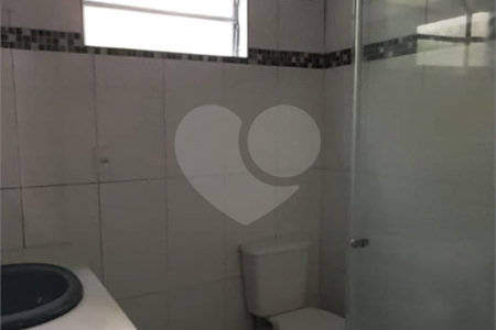 Casa Térrea Ampla com 4 Dormitórios, Suíte e Quintal à Apenas 15 Minutos do Estação Tatuapé.