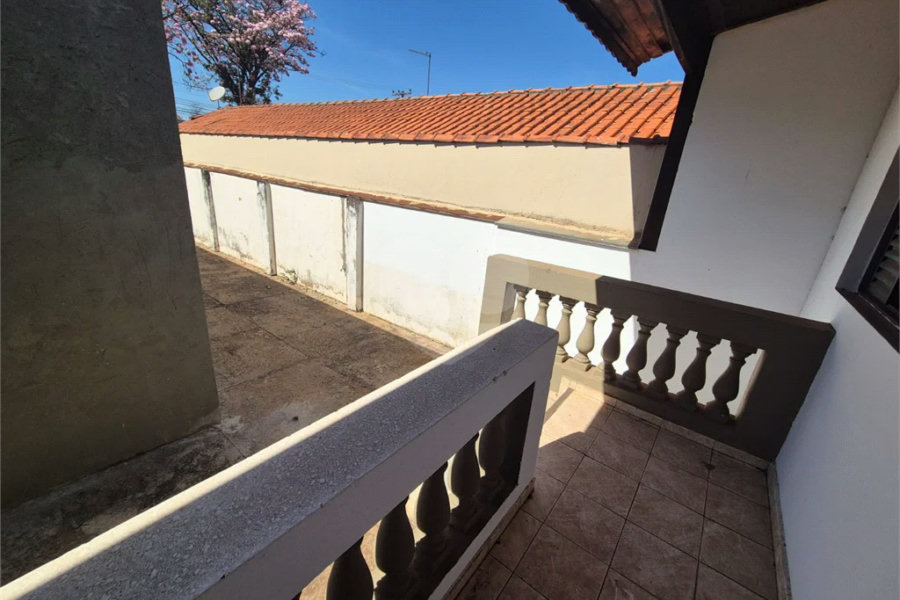 Dois imóveis em um terreno de 300 m² (12 x 25) - Com acesso independente