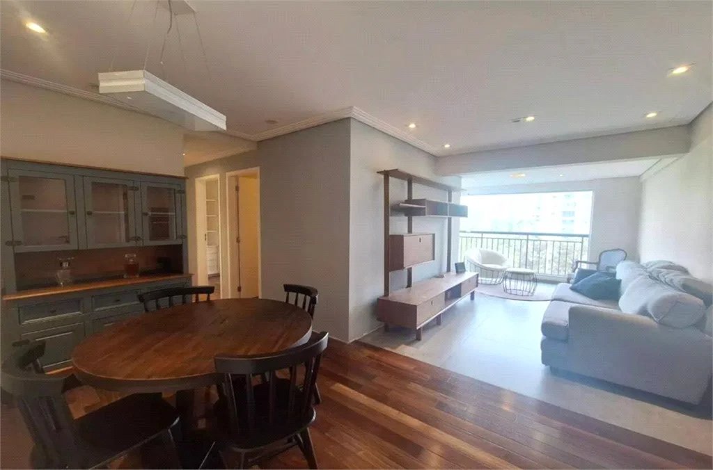 Apartamento à venda com 3 quartos, sendo 1 suíte, em Parque Reboucas, São Paulo, SP