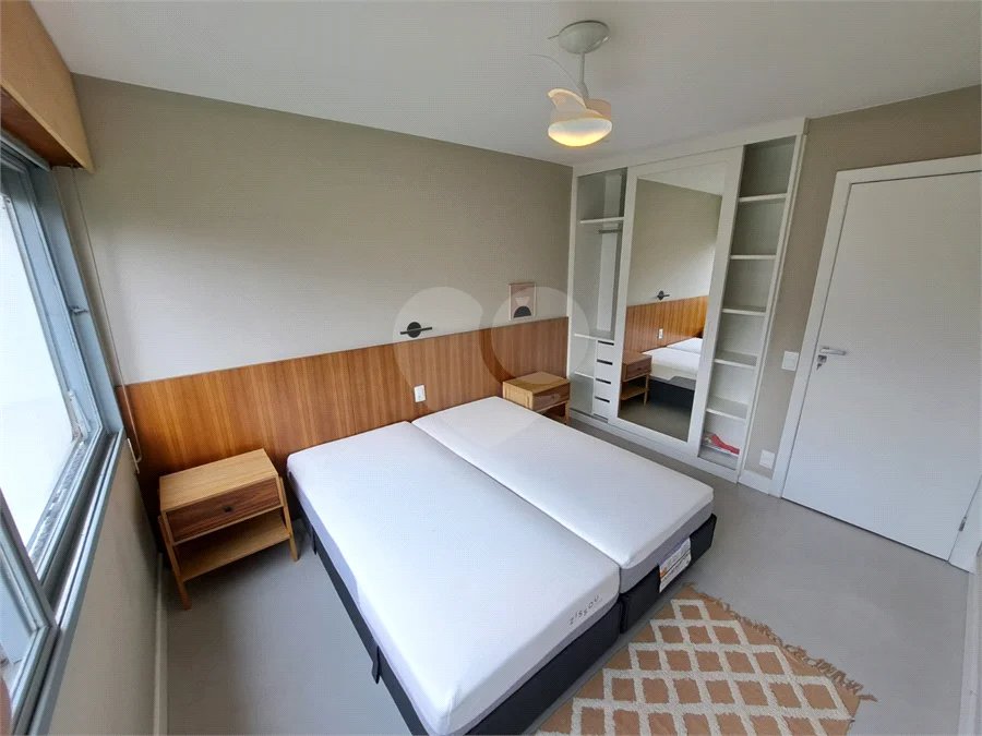 Apartamento mobiliado de 85 m² no Itaim Bibi | 3 dormitórios, 1 suíte e 1 vaga