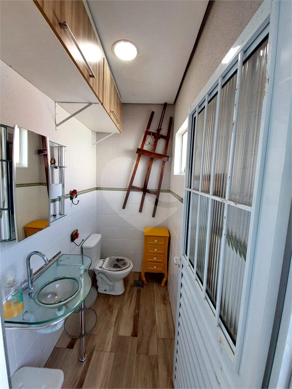 Casa residencial com ponto comercial a venda no Centro