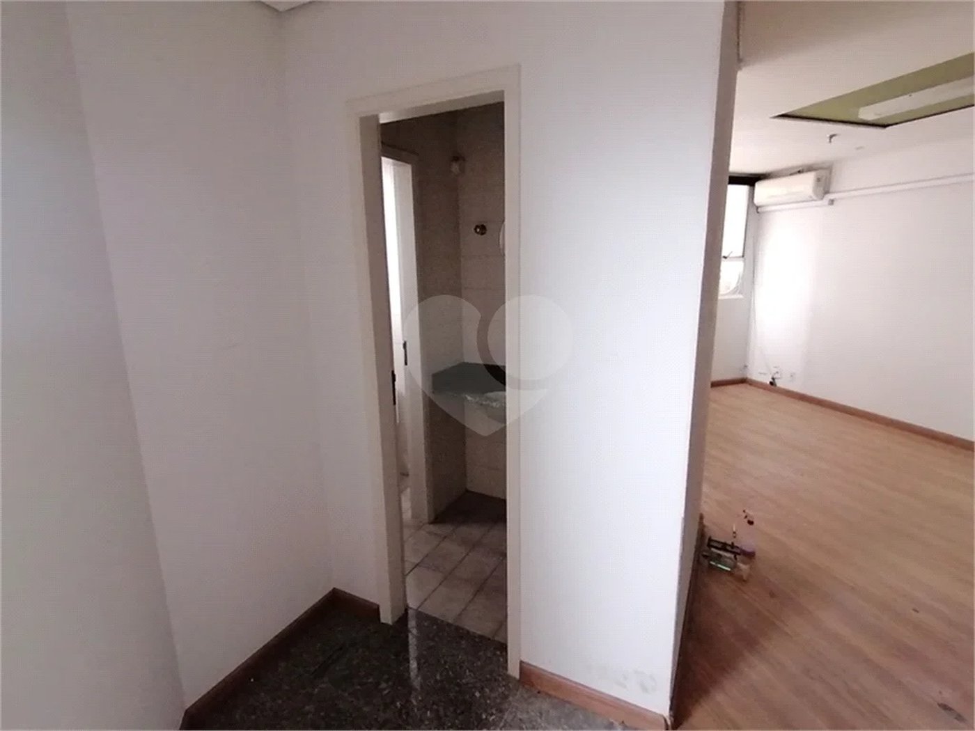 SALA COMERCIAL 40m2 VENDA/LOCAÇÃO NO CENTRO DE CAMPINAS