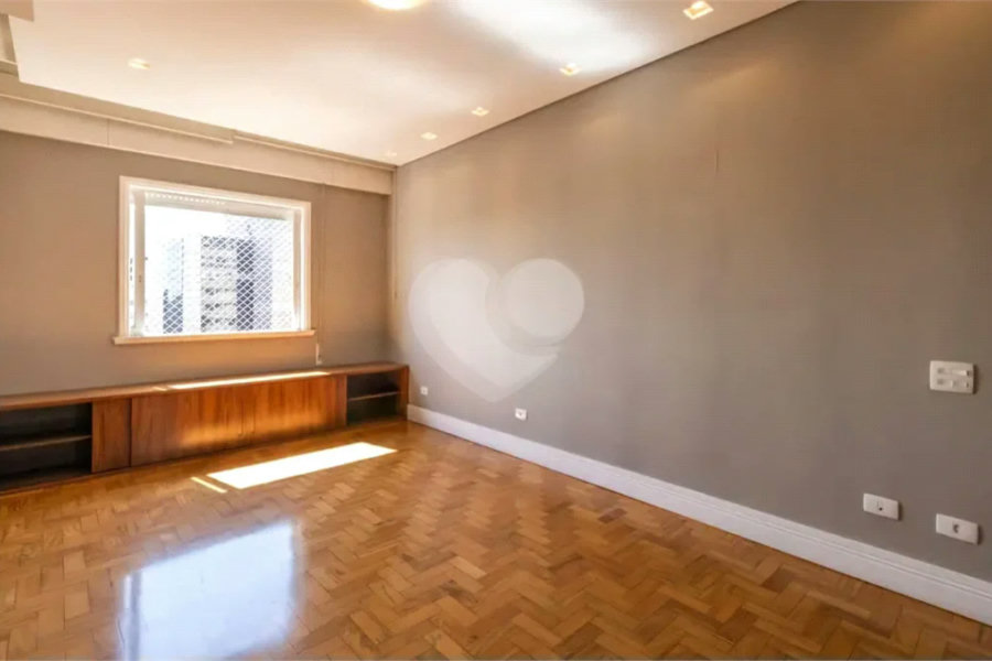 Apartamento à venda 97 m², 2 dormitórios, 1 vaga no Jardim Paulista - São Paulo/SP.