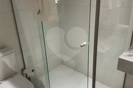VENDO - Studio mobiliado e decorado na Vila Mariana.