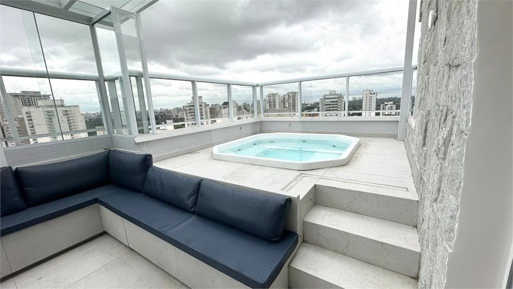 Apartamento de 140 m², 2 dormitórios sendo uma suìte, 3 vagas - Campo Belo/SP.