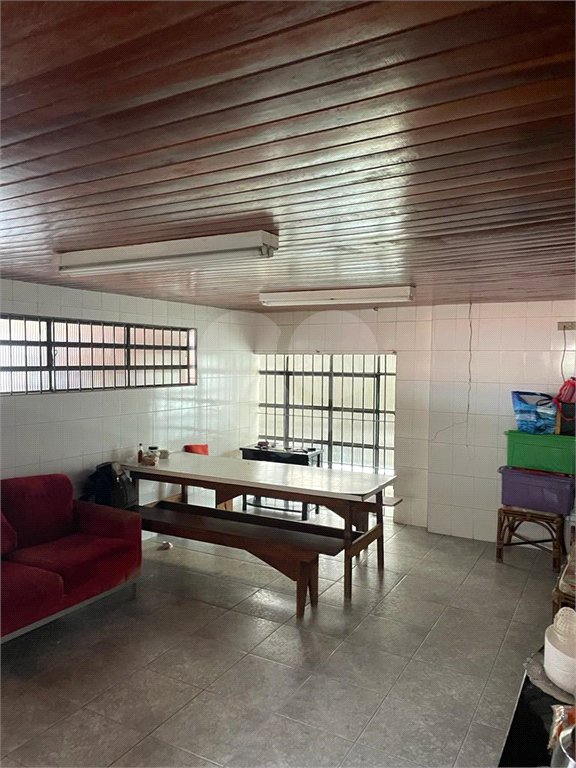 Casa à venda ou para alugar com 8 quartos em Chácara Santo Antônio, São Paulo, SP