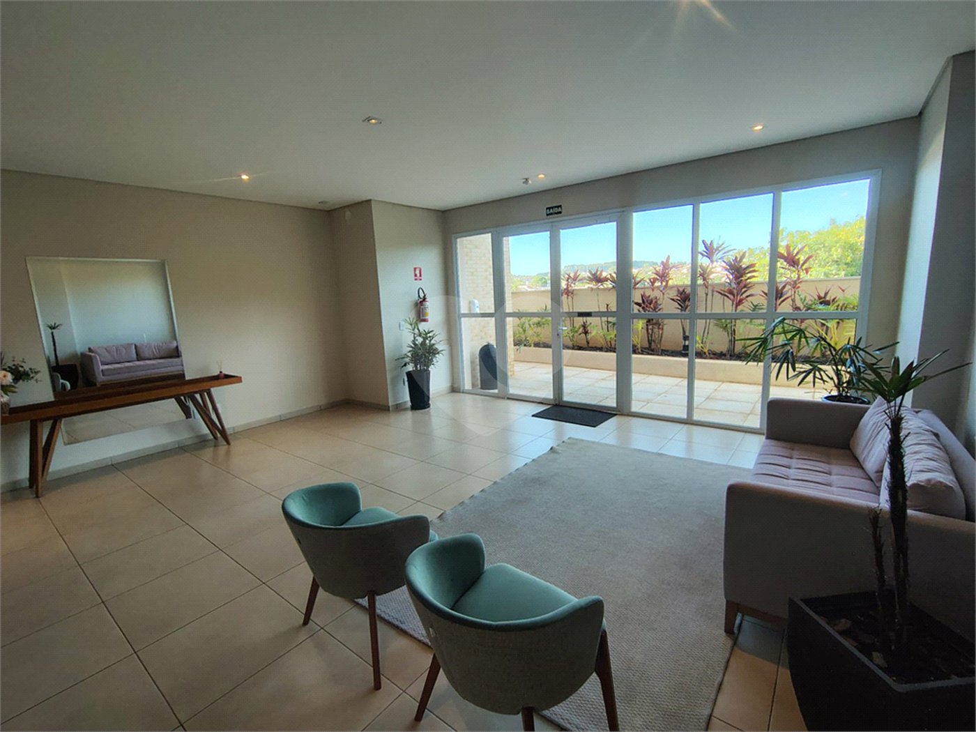 Apartamento com condomínio de clube 3 Dormitórios e 1 Suíte